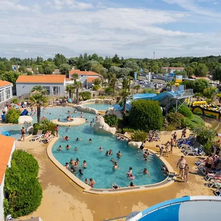 Campsite Mobil Spacieux - 6 Pers. - Api-1-52-2351